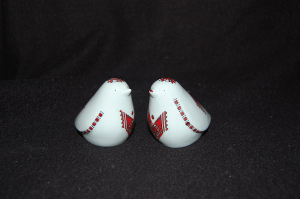 Dove Salt & Pepper Shakers
