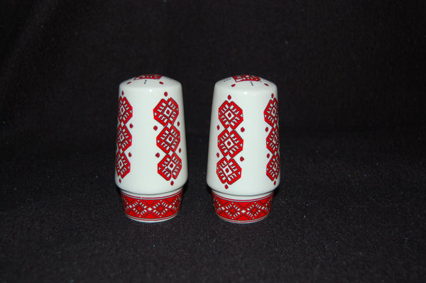 Salt & Pepper Holder