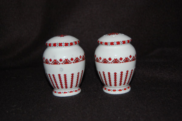 Salt & Pepper Shakers