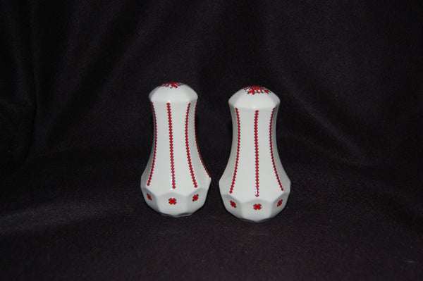 Salt & Pepper Shakers