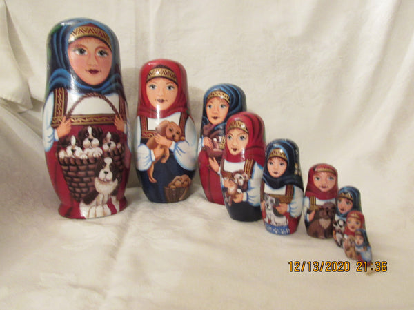 10 pce. - Lady with Puppies Matryoshka (Nesting Doll)